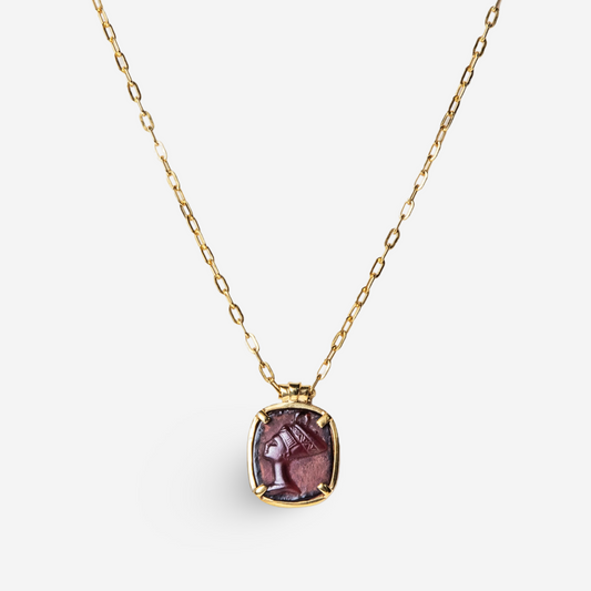 Nefertiti Agate Gold Pendant Necklace Golden Horn Jewellery