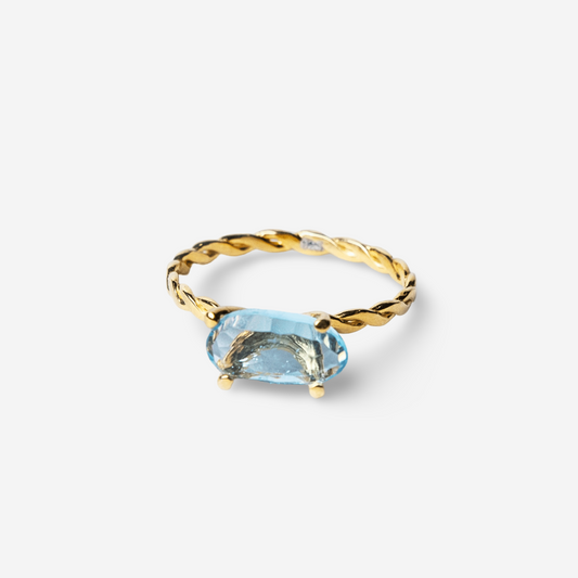 Innocent Blue Duchess Ring